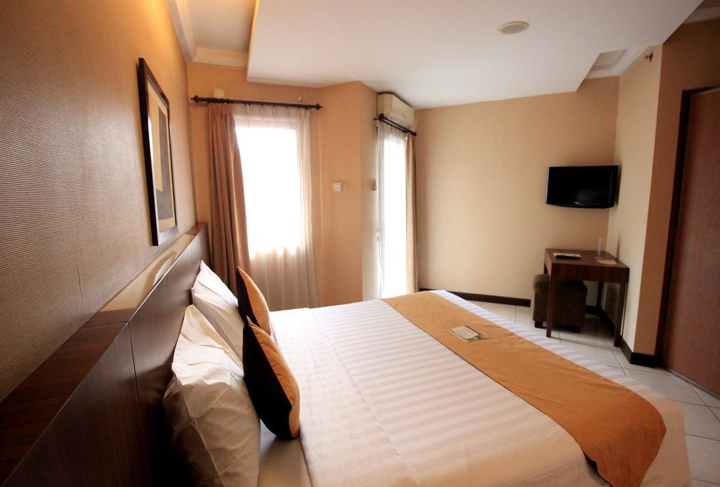 The Majesty Hotel Bandung Exterior photo